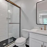 Holiday home Resonant - 2 Townhomes - 2 Private Rooftop Decks Nashville