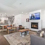 Holiday home Hurst House - 4 Stylish Homes - Mins To Germantown Nashville