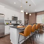 Urban Spur-3 Bedroom Townhome-6 Min Nissan Stadium