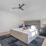 Aurora-private Deck-9 Mins To Broadway