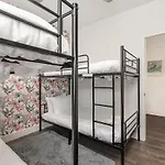 Holiday home Jade - Private Patio And Balcony - Near Germantown