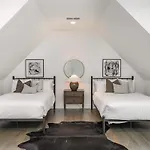 Holiday home Sunspire-private Deck-in East Nashville