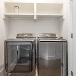 Hurst House - 4 Stylish Homes - Mins To Germantown Holiday home Nashville