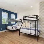 Citrine-private Patio & Balcony-near Germantown *