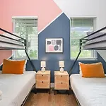 Double Time - Ping-pong Table - Mins To Germantown Holiday home Nashville
