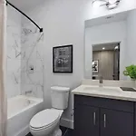 Holiday home Twin Notes - Odyssey - 2 Units - Mins To Broadway Nashville