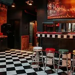 Printers Alley Downtown Mansion Holiday home *