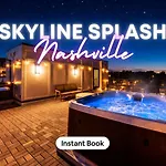 Rooftop Hot Tub & Skyline Views Near Broadway Holiday home *
