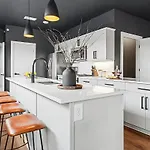 Sunset-expansive Patio & Hot Tub-mins To Broadway *