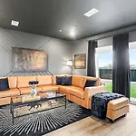 Sunset-expansive Patio & Hot Tub-mins To Broadway