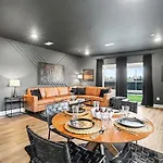 Sunset-Expansive Patio & Hot Tub-Mins To Broadway
