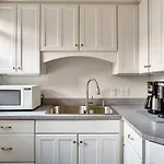 Rhythm - Walk To 12 South - Mins To Broadway Holiday home Nashville