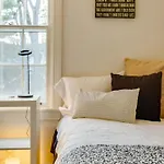 Holiday home Rhythm - Walk To 12 South - Mins To Broadway *