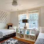 Rhythm - Walk To 12 South - Mins To Broadway Holiday home Nashville