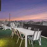 Sunset-expansive Patio & Hot Tub-mins To Broadway Holiday home *