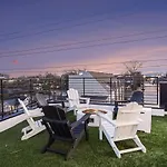 Holiday home Sunset-expansive Patio & Hot Tub-mins To Broadway Nashville