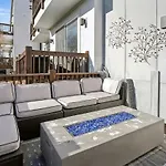 Holiday home Skyline View-patio & Fire Pit-mins To Germantown