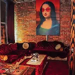 Printers Alley Downtown Mansion Holiday home *