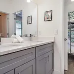 Riff & Rest - 2 Stylish Homes - Mins To Germantown * Nashville