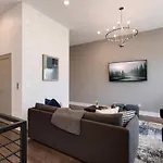 West End Dreams-2 Homes-6 Mins To Broadway