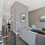 West End Oasis'- 2 Side By Side Homes - Patios Holiday home Nashville