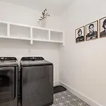 Hurst House - 4 Stylish Homes - Mins To Germantown Holiday home *