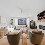 Modern Multi-level Retreat With Rooftop Hot Tub