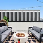 Halo-rooftop Patio & Game Room-mins To Broadway