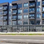 New Modern 2bdr In Walkable Midtown W Gym Pool Honkey-tonk By Avantstay Nashville