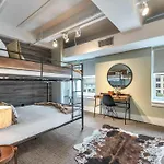 Apartment Honky Tonk 6 Bedroom By Maddox Nashville