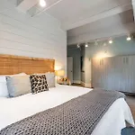 Honky Tonk 6 Bedroom By Maddox *