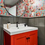 Apartment Honky Tonk 6 Bedroom By Maddox *