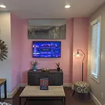 2-Bedroom Condo Unit With Free Parking & 2 King Beds