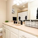 Apartment The Johnny Cash - Music Row District - Free Garage Parking - King Bed Nashville
