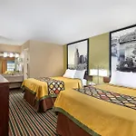 Super 8 By Wyndham Nashville West