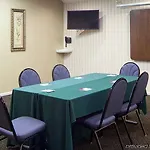 Hotel By Marriott Airport 3*
