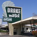 Drake 2* Nashville