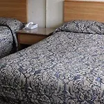Drake Hotel 2*