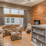 Loft On 2Nd