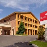 Hotel Red Lion & Airport 2*