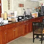 Hotel Quarters &