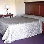 Quarters & Hotel