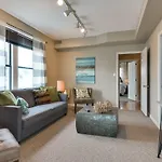 Apartment In Music City Condo