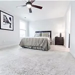 4Br Near Sylvan Park - Un03