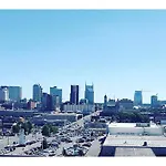 Two Bedroom Midtown Apartment With Rooftop Pool - Mt02