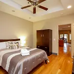 Hideaway Loft In Downtown Nashville Condo