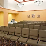 Express Airport By Ihg 3*
