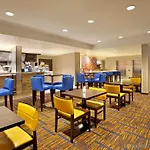 Hotel Courtyard By Marriott Vanderbilt West End 3*