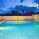 Courtyard By Marriott Vanderbilt West End