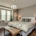 Stratton House Nestled In East Nashville